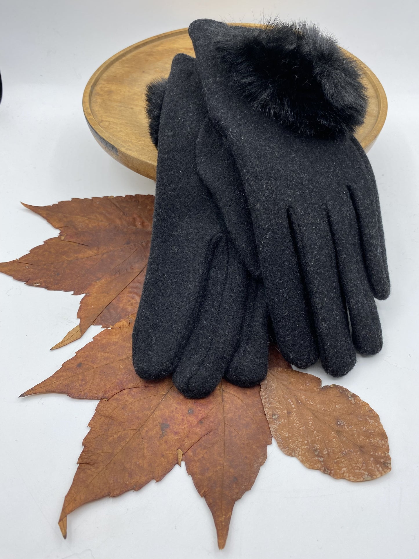 Miriam Shorter Gloves - 3 colours