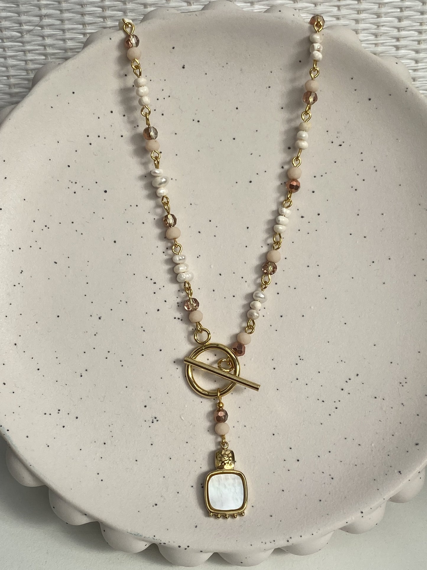 Pearl/Pink Pearl Necklace