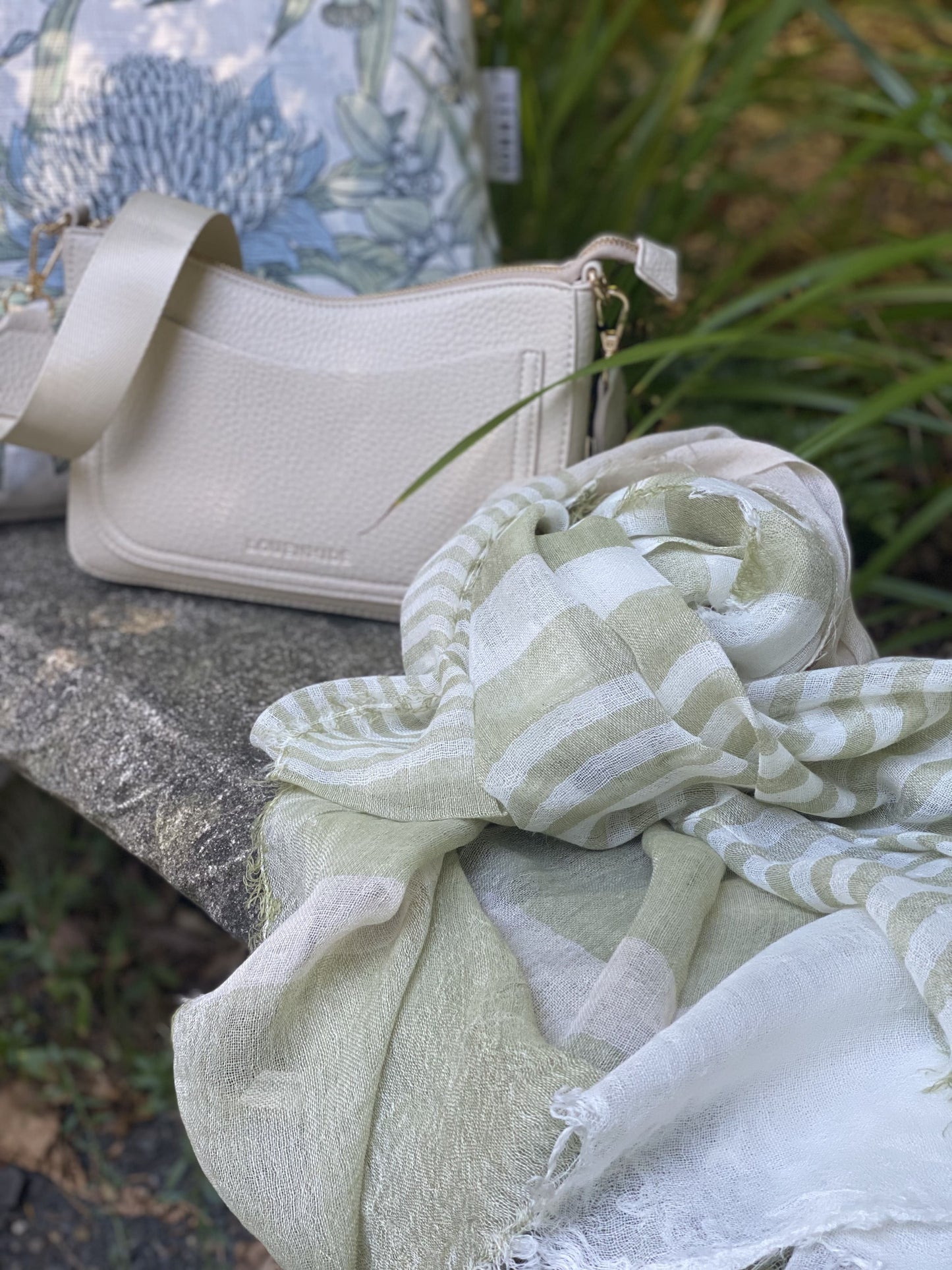 Zoe - Wool Blend Scarf - 2 colours