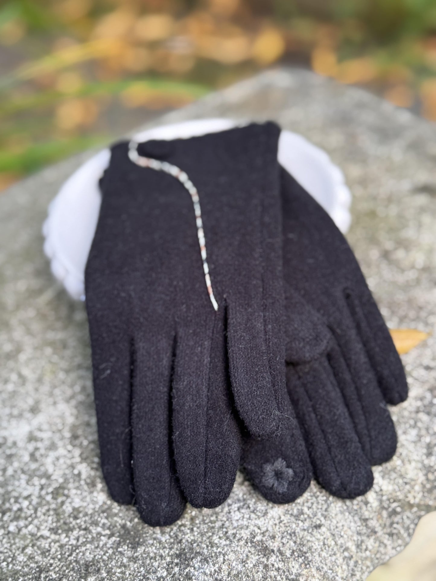 Rita Button Gloves - 8 colours