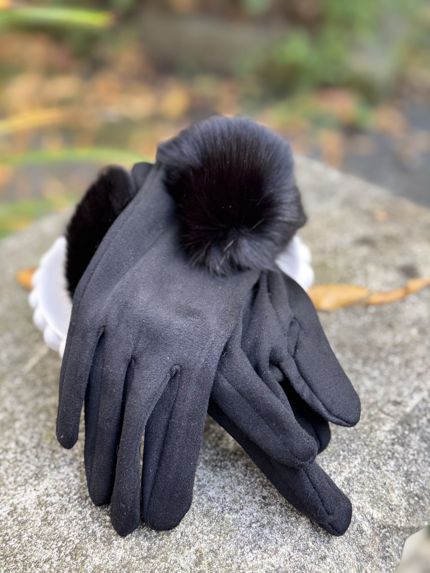 Julie - Pom Pom Gloves - 8 colours