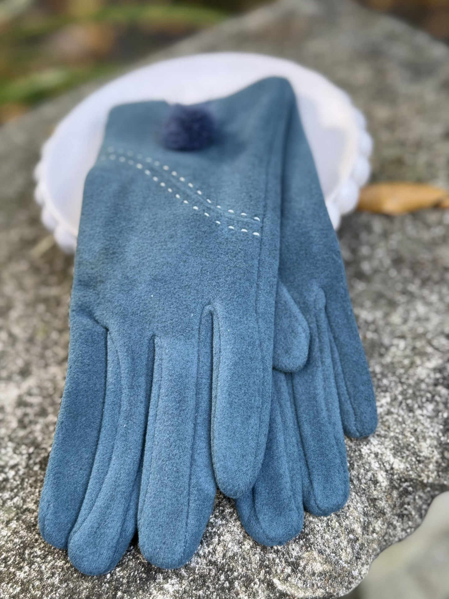 Lilly Small Pom Pom/Stitch Glove - 5 colours