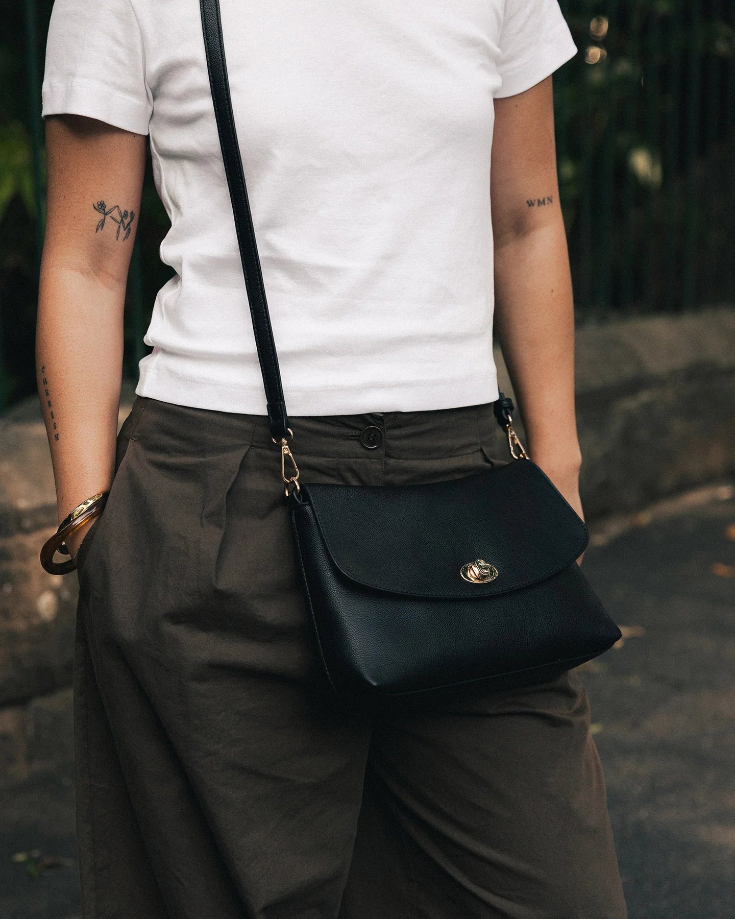 Nisha Black Crossbody