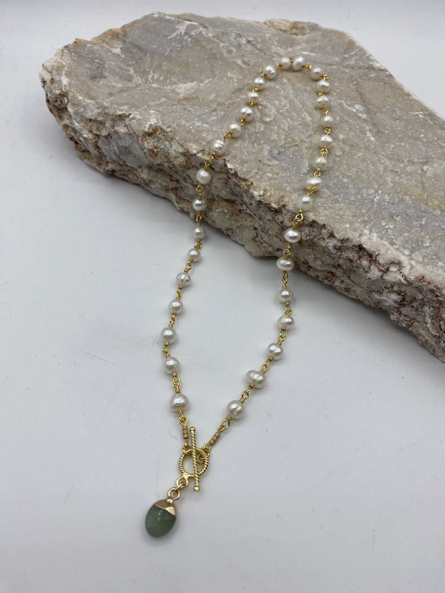 Green/Pearl Necklace