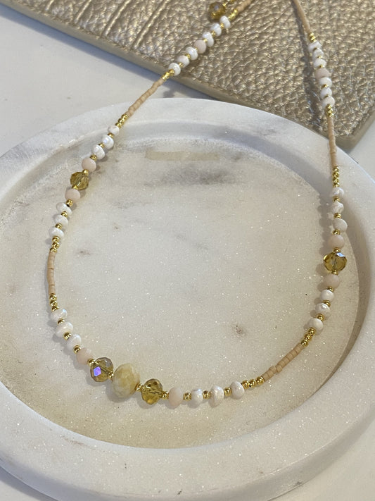 Pearl/Earth tone Necklace