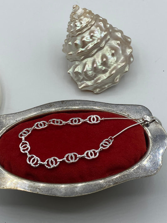 Silver Circle Link Bracelet