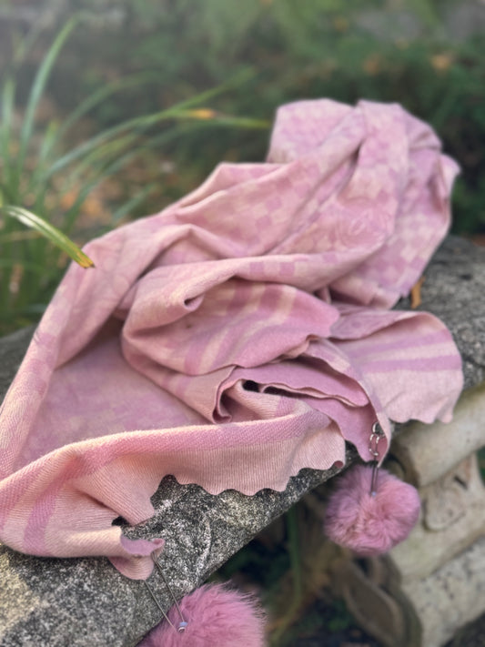 Clare - Pom Pom scarf - 2 colours