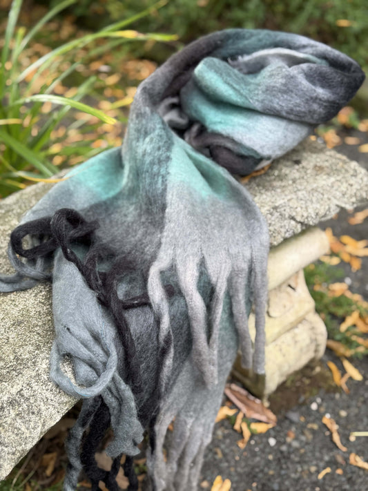 Emma - Wool Scarf
