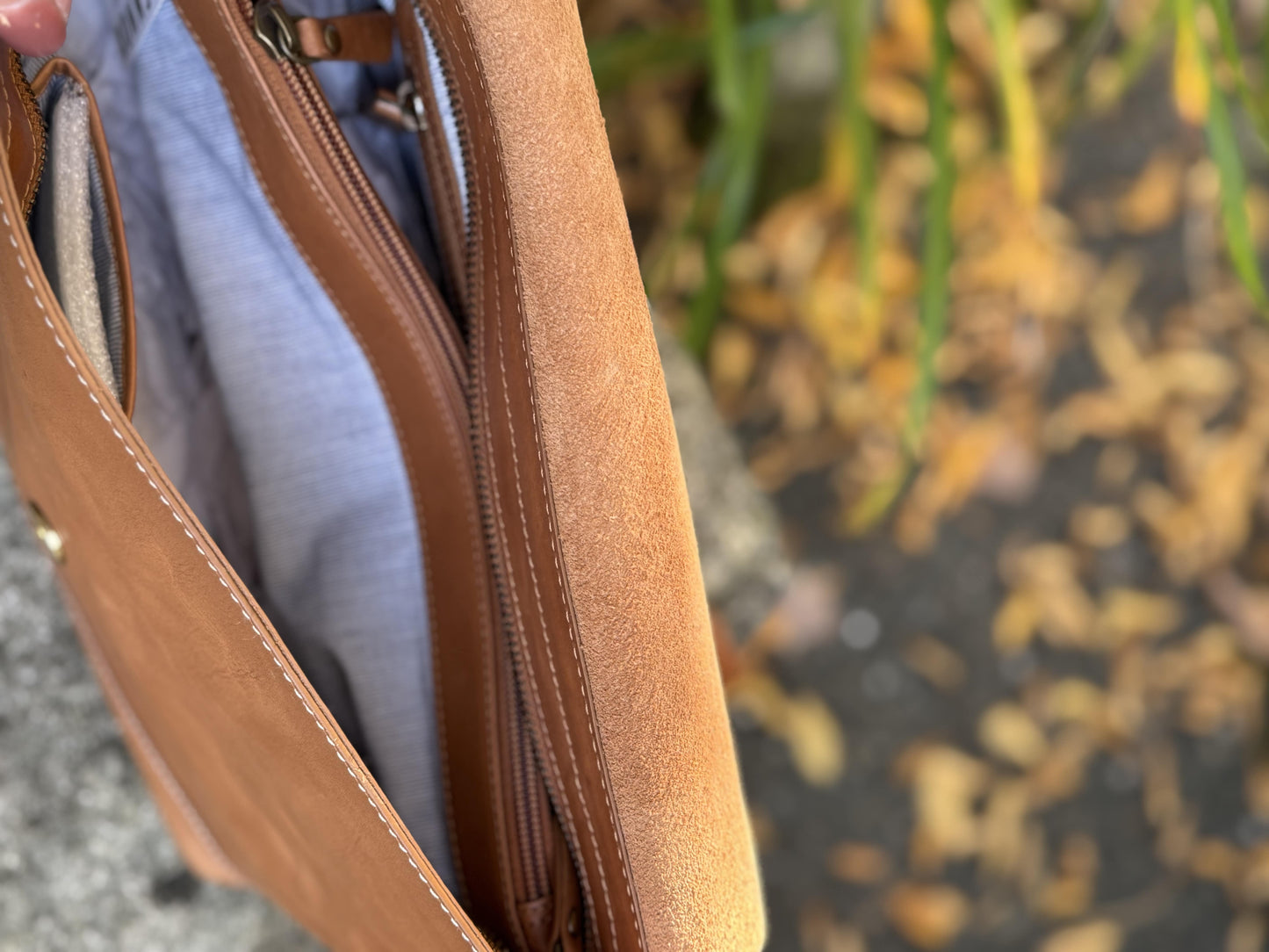 Lili Leather Saddle Bag